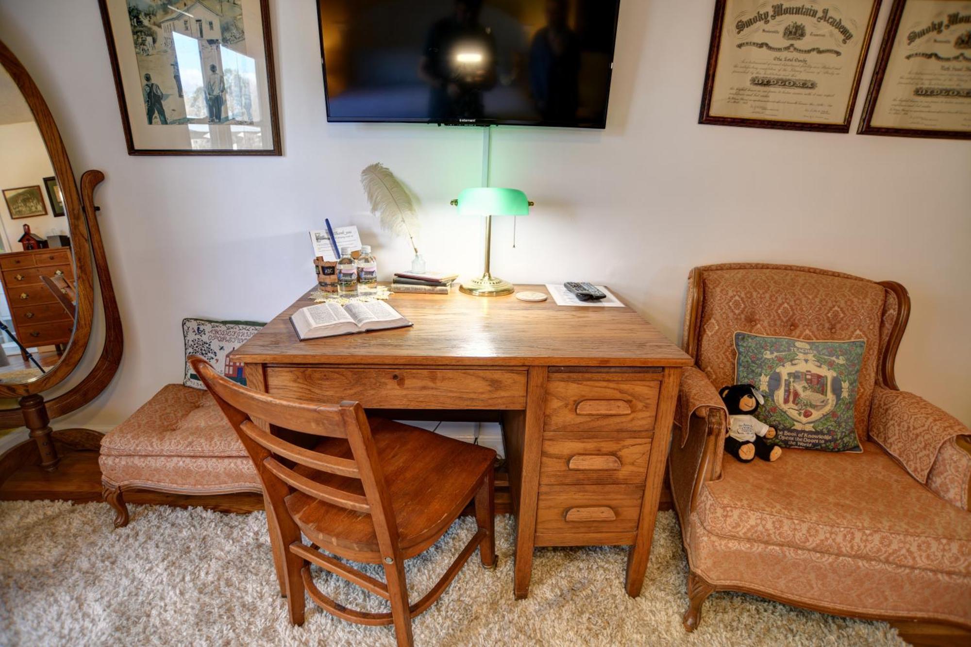 Blue Mountain Mist Country Inn Сивиървил Стая снимка