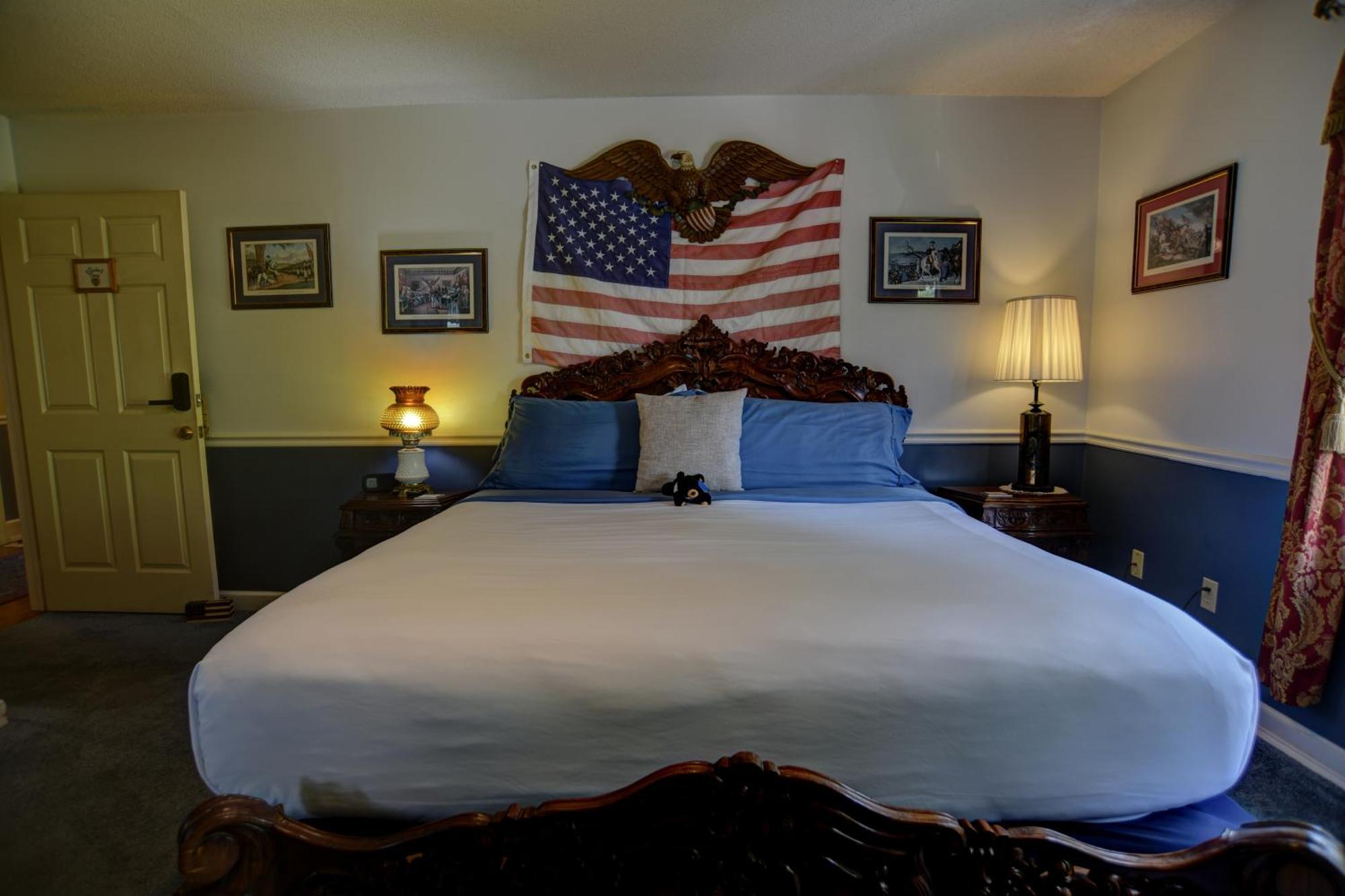 Blue Mountain Mist Country Inn Сивиървил Стая снимка