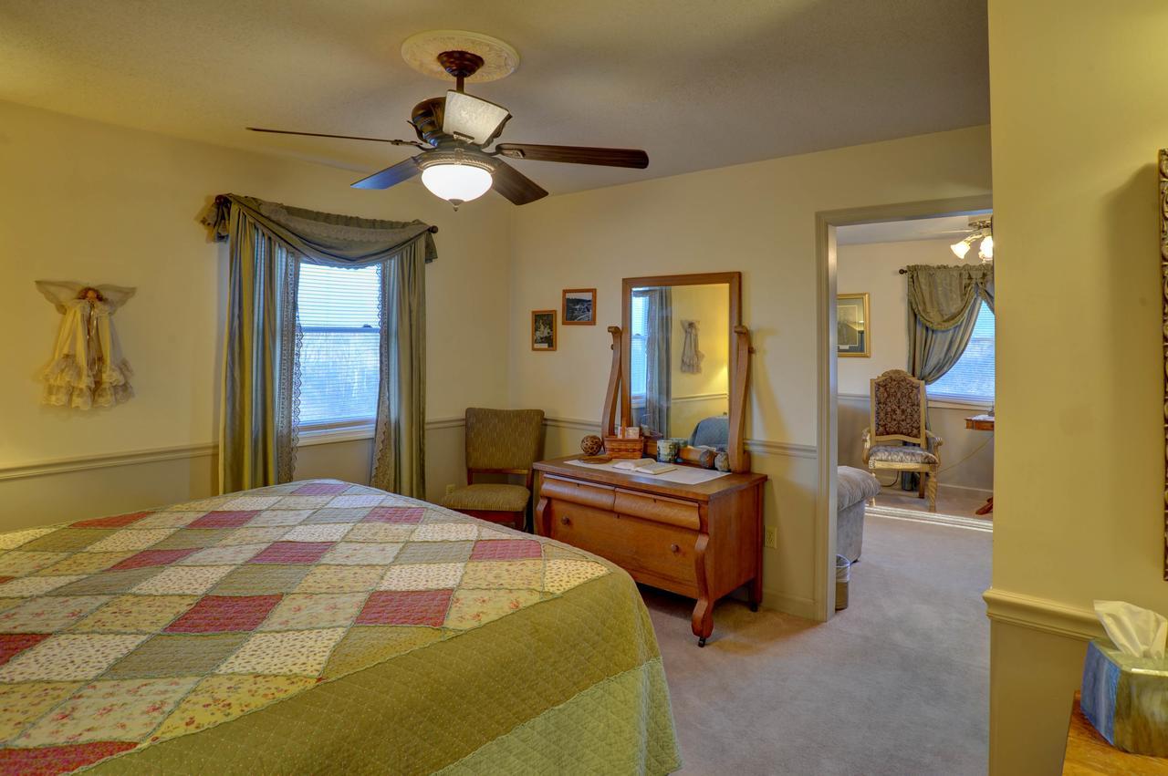 Blue Mountain Mist Country Inn Сивиървил Екстериор снимка