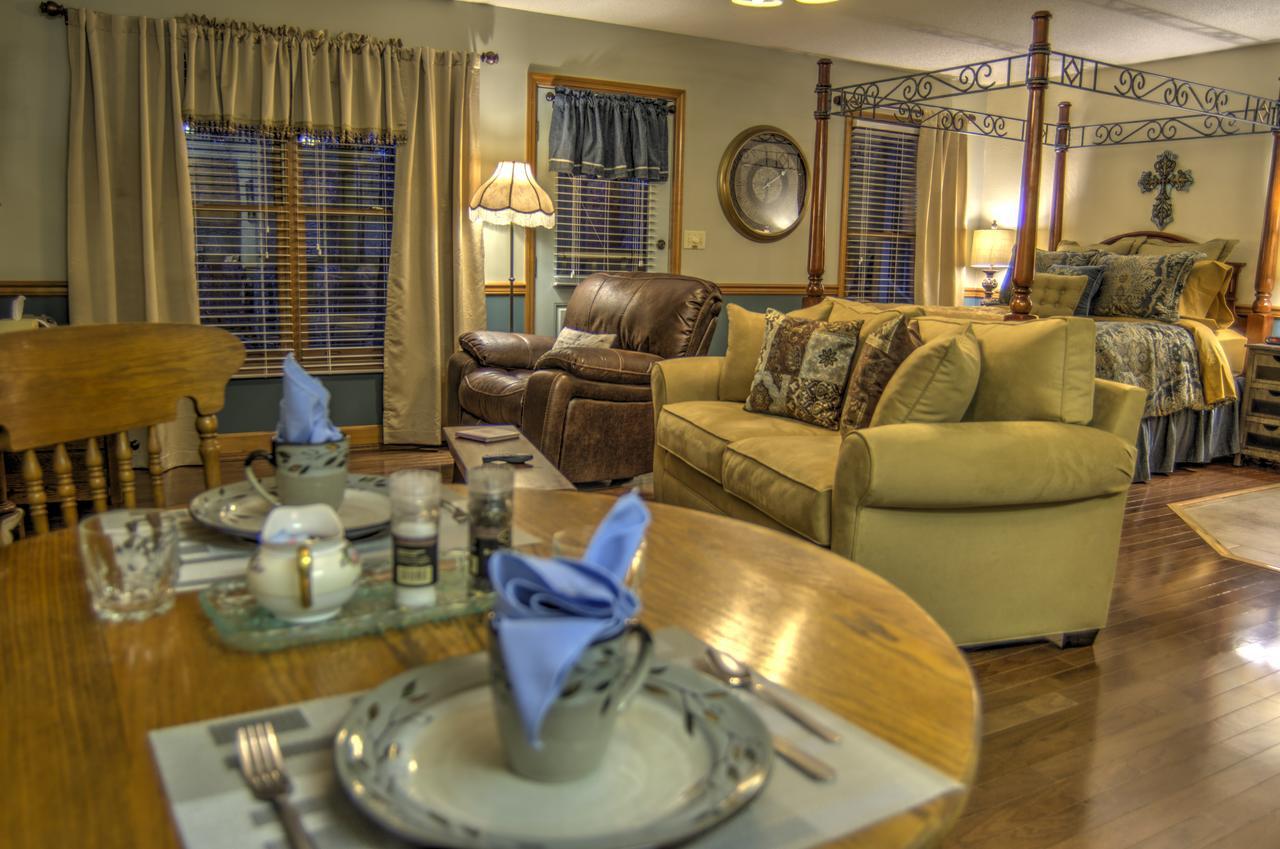 Blue Mountain Mist Country Inn Сивиървил Екстериор снимка