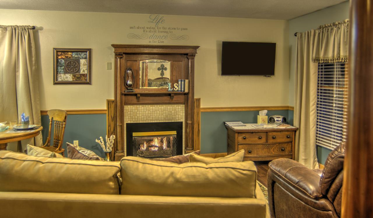 Blue Mountain Mist Country Inn Сивиървил Екстериор снимка