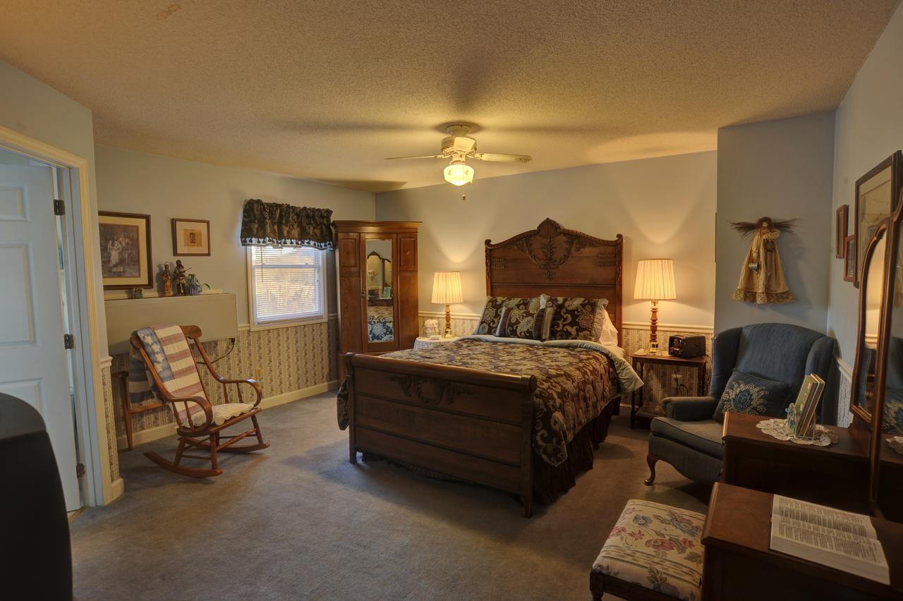 Blue Mountain Mist Country Inn Сивиървил Екстериор снимка